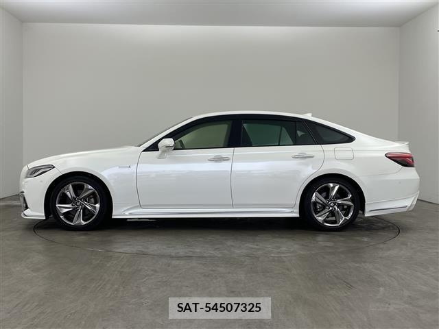 Toyota CROWN 2018 8937566-19