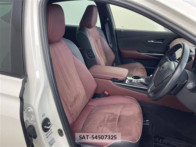 Toyota CROWN 2018 8937566-3