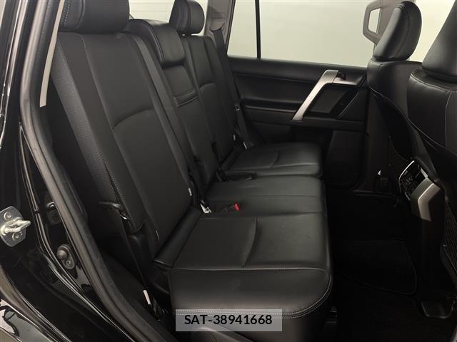 Toyota LAND CRUISER PRADO 2023 8907312-9