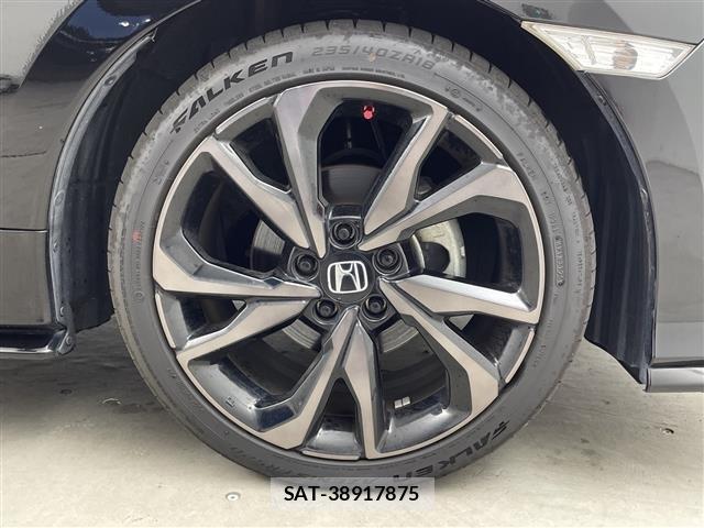 Honda CIVIC 2018 8677417-20