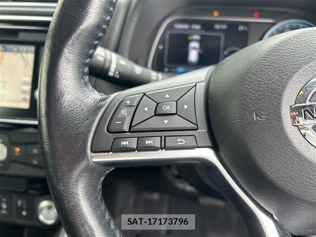 Nissan LEAF 2019 8928878-1