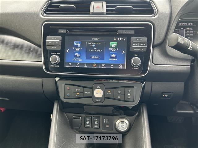 Nissan LEAF 2019 8928878-18