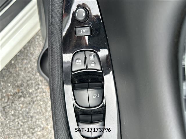 Nissan LEAF 2019 8928878-21