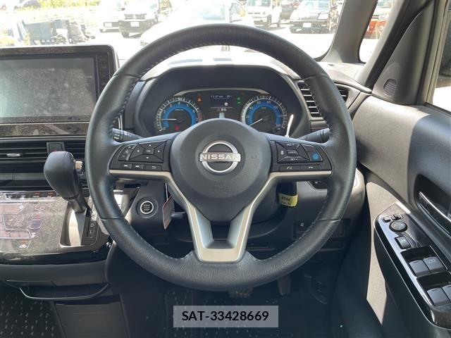 Nissan ROOX 2025 8902517-18