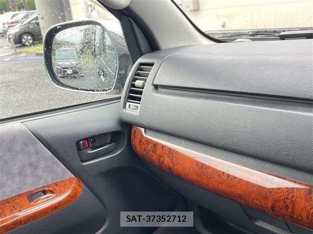 Toyota HIACE VAN 2004 8910508-9