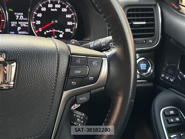 Toyota CROWN 2013 8937567-1