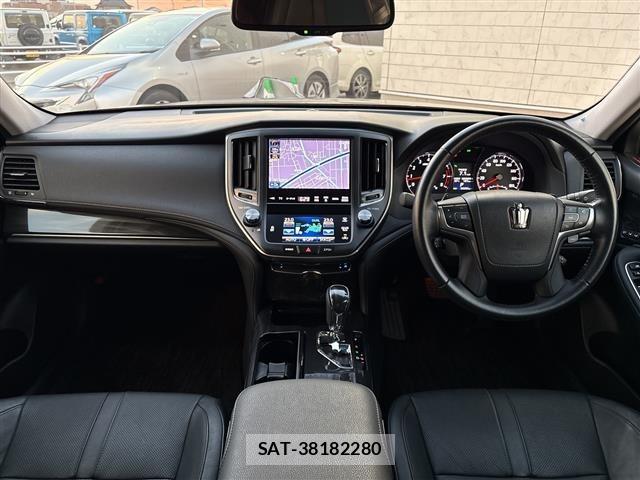 Toyota CROWN 2013 8937567-14