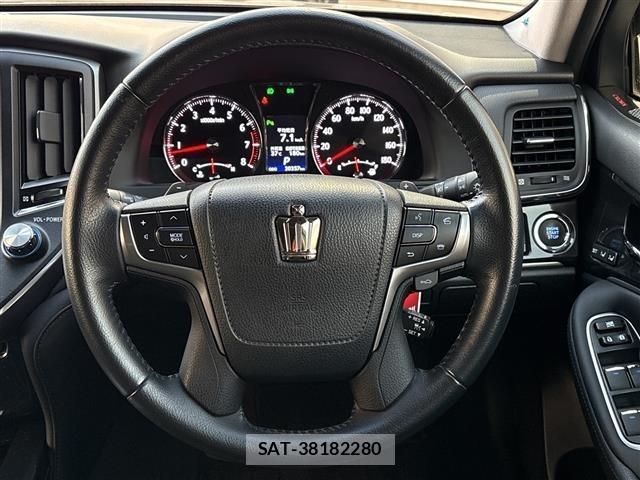 Toyota CROWN 2013 8937567-18
