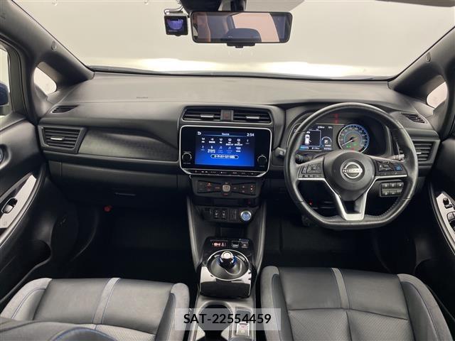 Nissan LEAF 2021 8928901-15