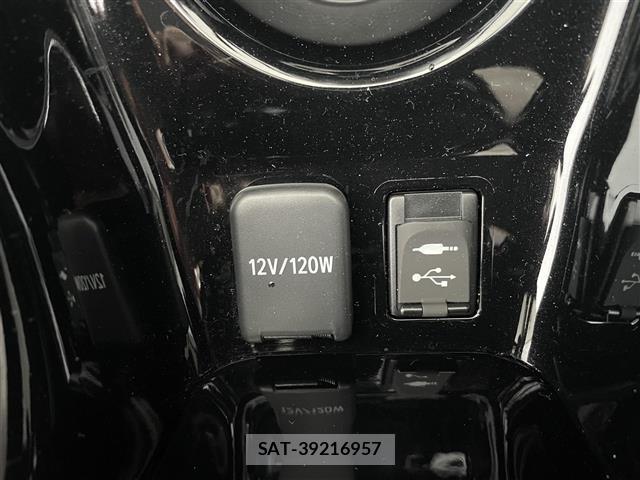 Toyota PRIUS PHV 2018 8915700-1