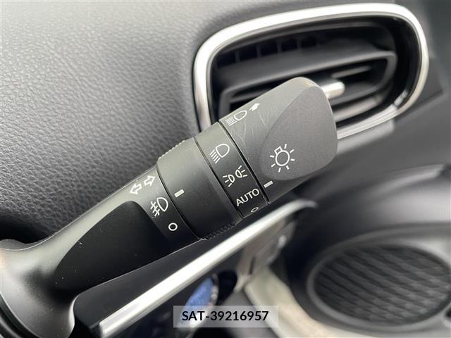 Toyota PRIUS PHV 2018 8915700-12