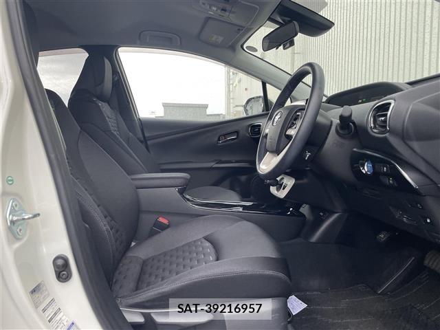 Toyota PRIUS PHV 2018 8915700-6