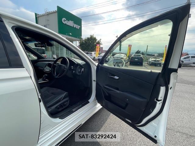 Toyota CROWN 2019 8937569-12