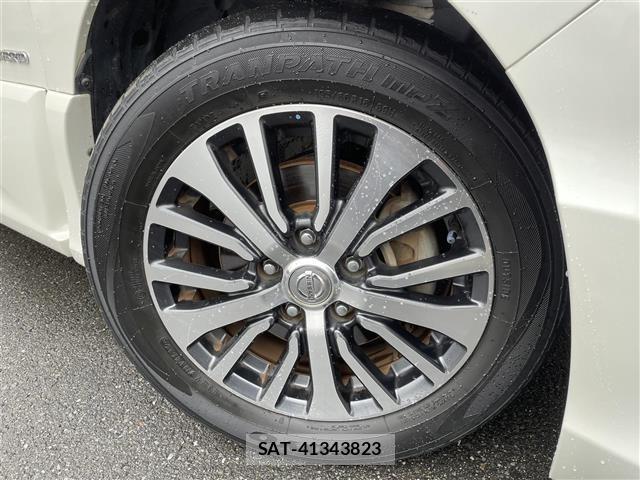 Nissan SERENA 2015 8925811-10