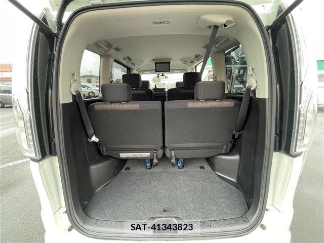 Nissan SERENA 2015 8925811-12