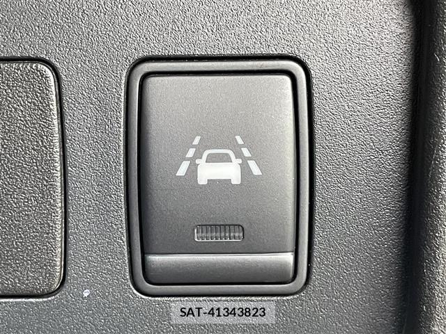 Nissan SERENA 2015 8925811-17