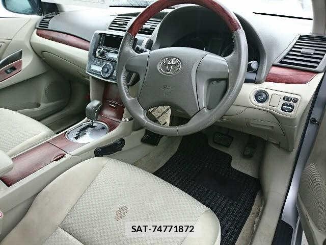 Toyota PREMIO 2010 8860617-3