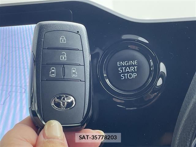 Toyota NOAH 2025 8683489-12