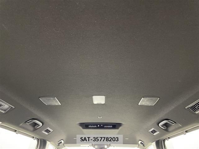 Toyota NOAH 2025 8683489-13