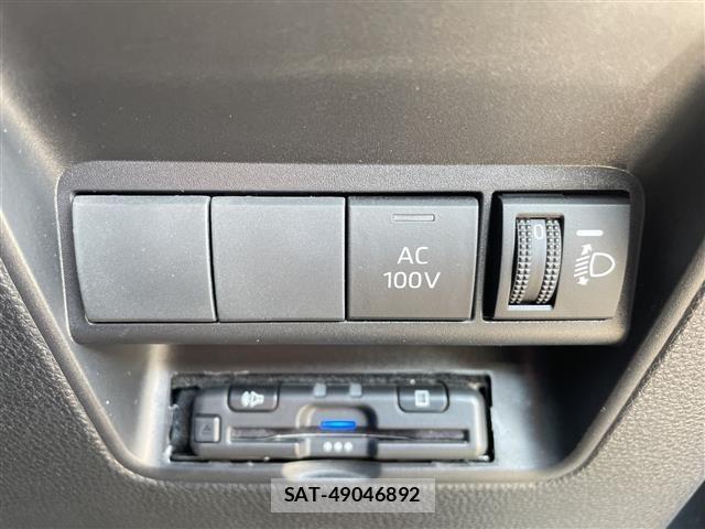 Toyota AQUA 2023 8947900-19