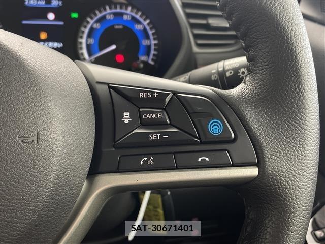 Nissan ROOX 2023 8902690-3