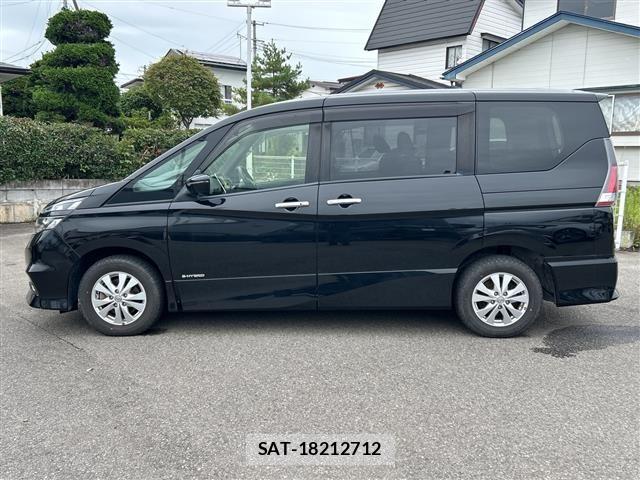 Nissan SERENA 2018 8925822-1