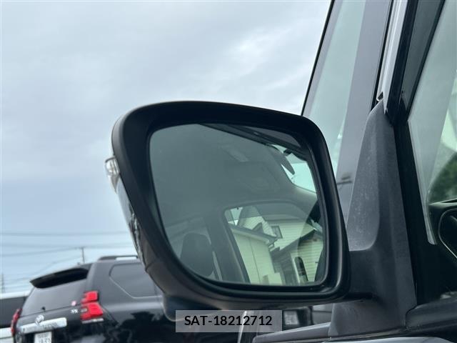 Nissan SERENA 2018 8925822-12