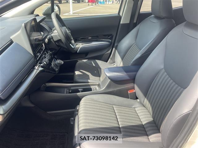 Toyota AQUA 2023 8705568-4