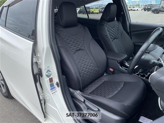 Toyota PRIUS PHV 2018 8915701-13