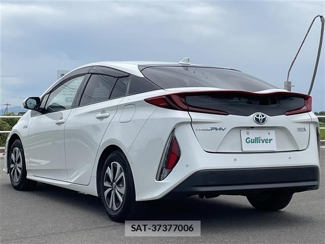 Toyota PRIUS PHV 2018 8915701-14