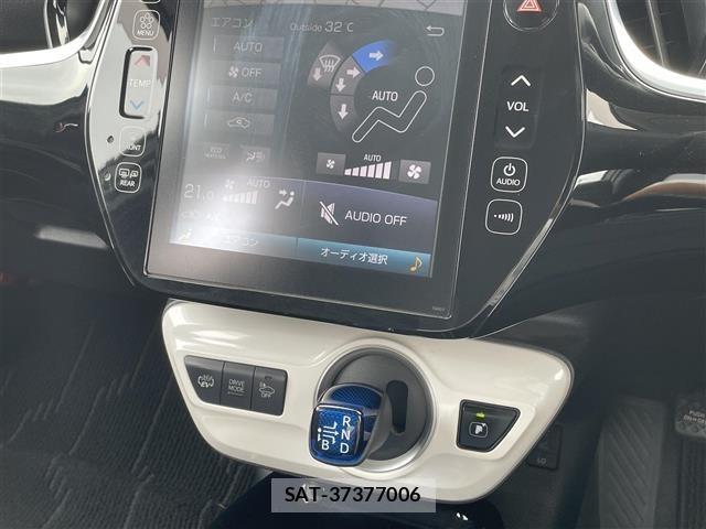 Toyota PRIUS PHV 2018 8915701-3