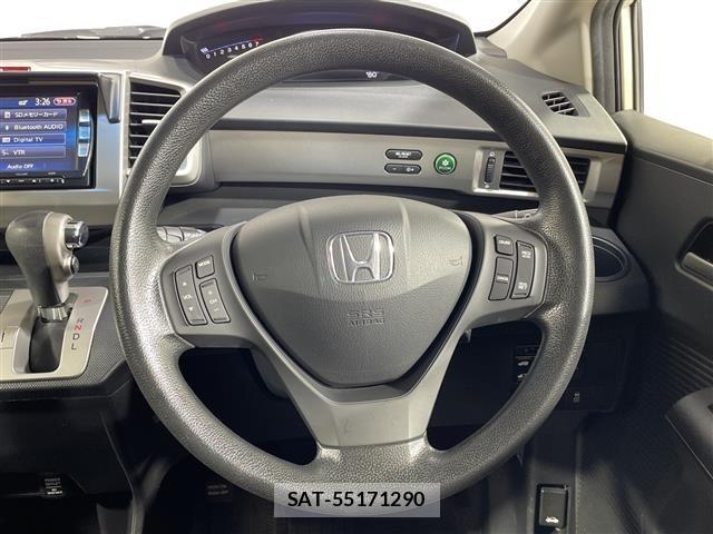 Honda FREED 2012 8684409-1