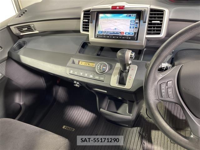 Honda FREED 2012 8684409-7