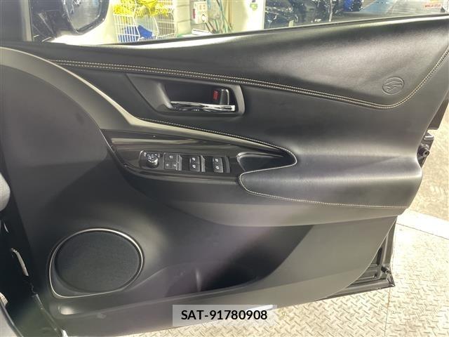Toyota HARRIER 2018 8708025-11