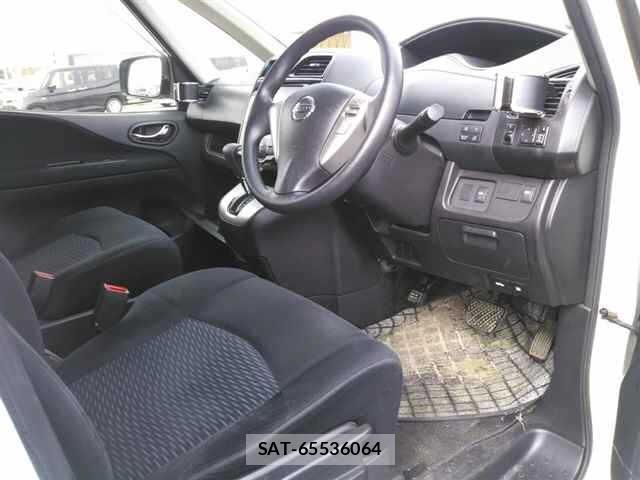 Nissan SERENA 2013 8920711-3