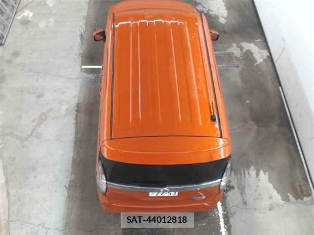 Suzuki SOLIO 2025 8934320-10