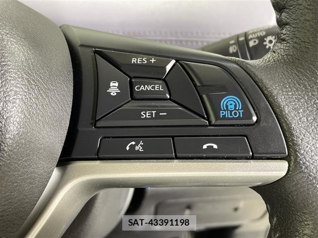 Nissan SERENA 2022 8925857-17