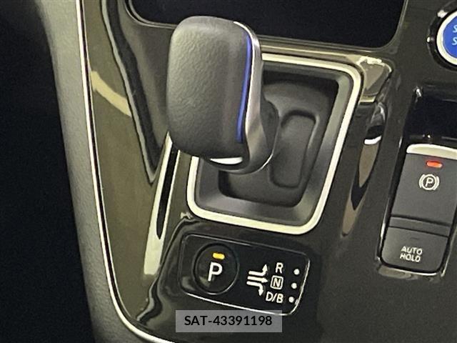 Nissan SERENA 2022 8925857-22