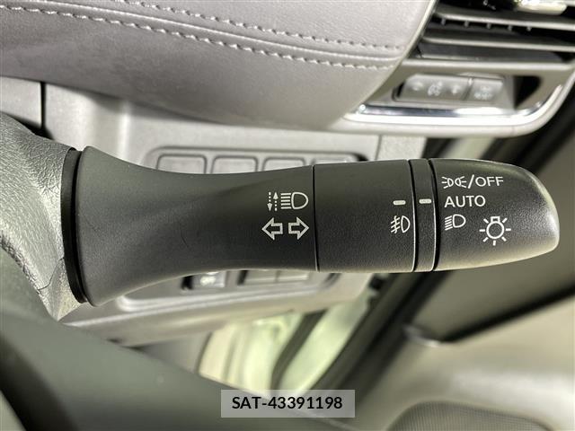 Nissan SERENA 2022 8925857-4