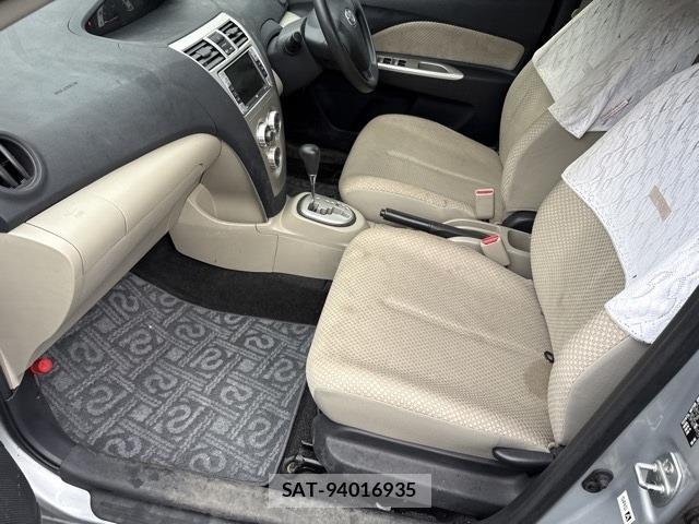 Toyota BELTA 2005 8838540-9