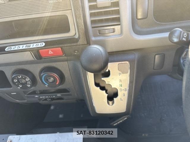 Toyota HIACE VAN 2012 8760007-5