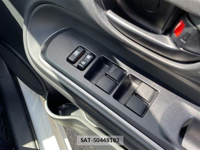 Toyota AQUA 2017 8705571-10
