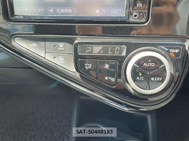 Toyota AQUA 2017 8705571-2