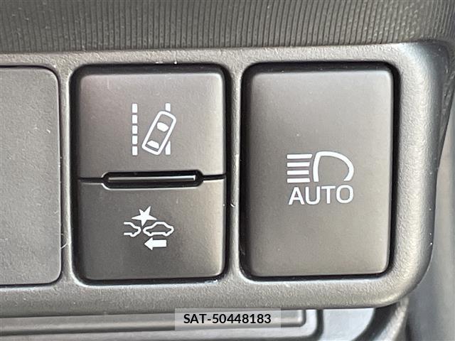 Toyota AQUA 2017 8705571-7