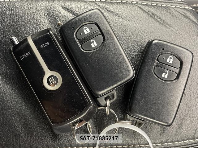 Toyota COROLLA FIELDER 2018 8893302-3