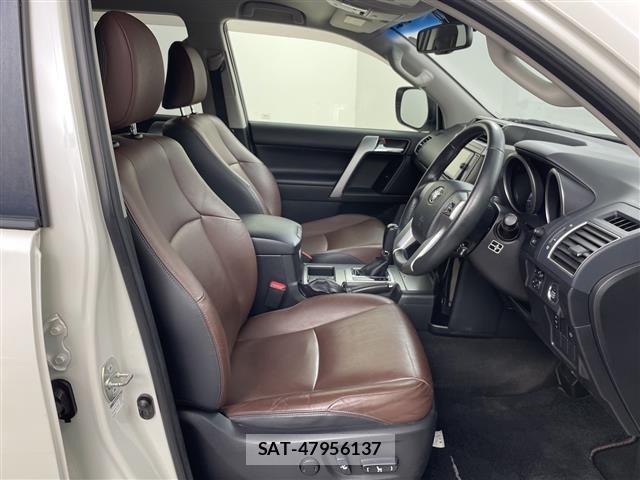 Toyota LAND CRUISER PRADO 2017 8907319-22