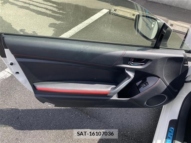 Toyota 86 2020 8683998-10