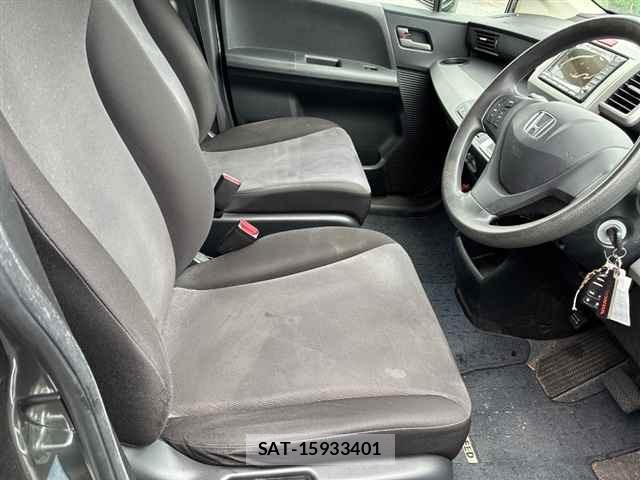 Honda FREED 2010 8683670-7