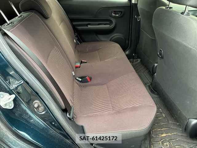 Toyota AQUA 2017 8862385-8