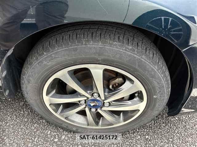 Toyota AQUA 2017 8862385-9